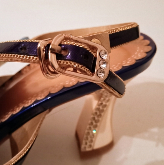 🎁 FREE GIFT IS INCLUDED 🎁 NWT NIB Rhinestone Slingback Heels Women Shoes - Picture 12 of 16